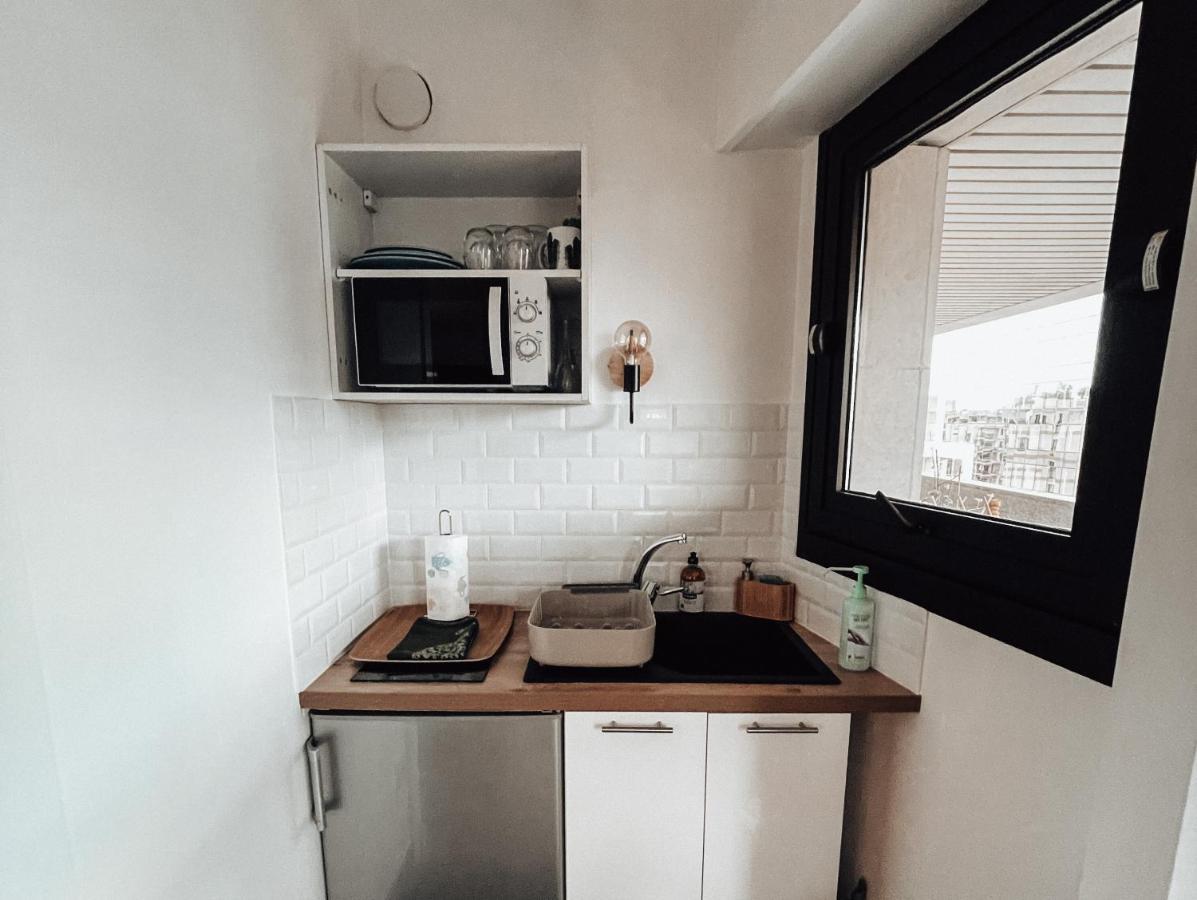 Beautiful Modern Fully Furnished Studio ลูวาลัวเปแรต์ ภายนอก รูปภาพ