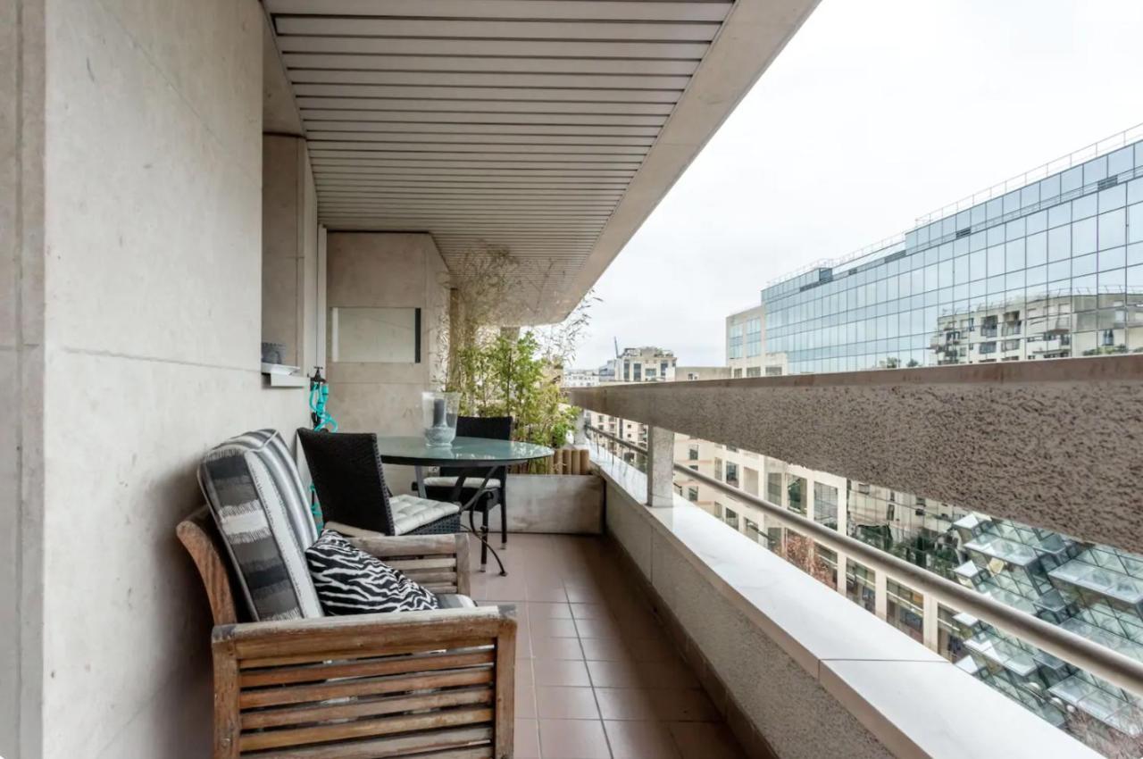 Beautiful Modern Fully Furnished Studio ลูวาลัวเปแรต์ ภายนอก รูปภาพ